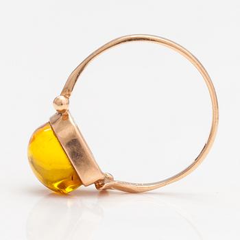 A 14K gold ring with an amber. Sovjet union.