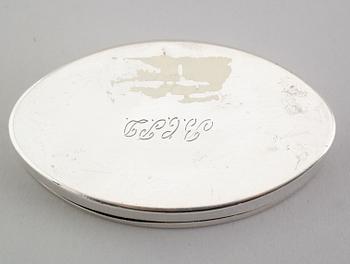 DOSA, silver, Per Erik Sundberg, Trosa 1850. Vikt ca 54 gram.