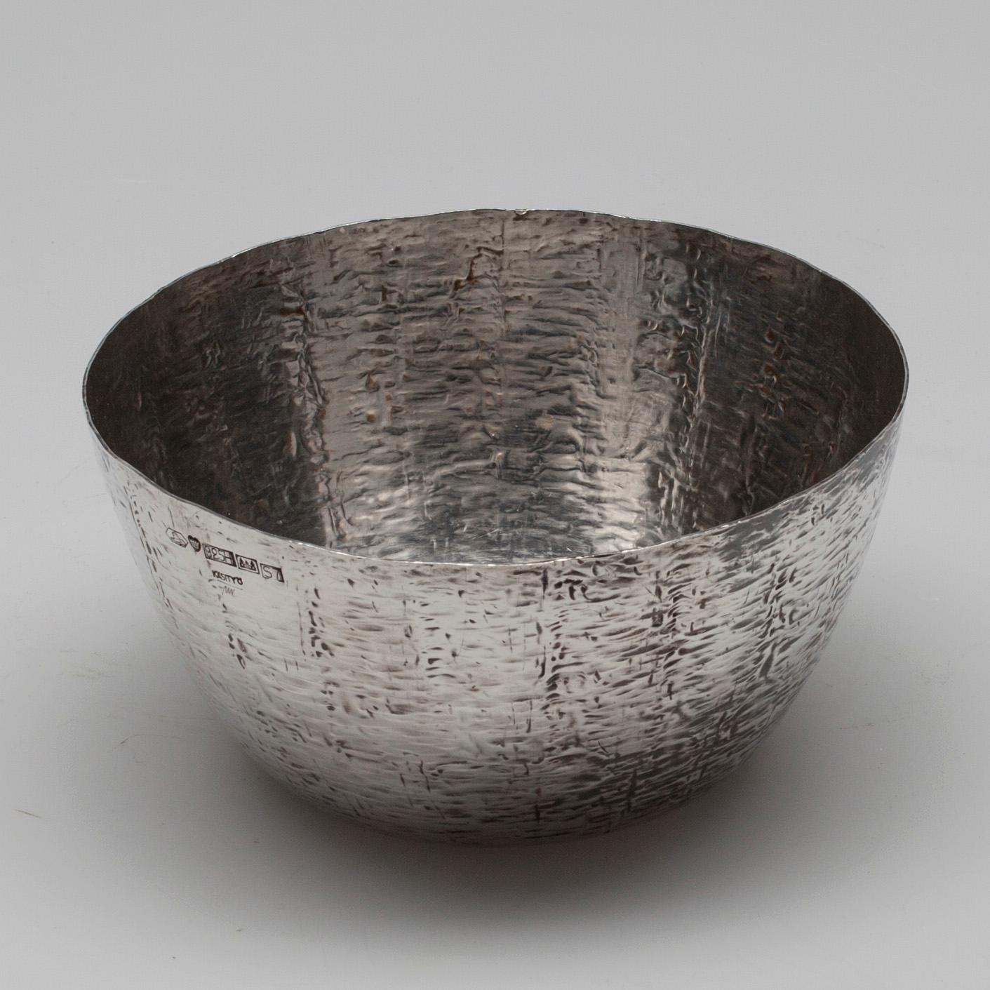 SKÅL, sterling silver, Tapio Wirkkala, Kultakeskus, Tavastehus 1971. Vikt 321 g.