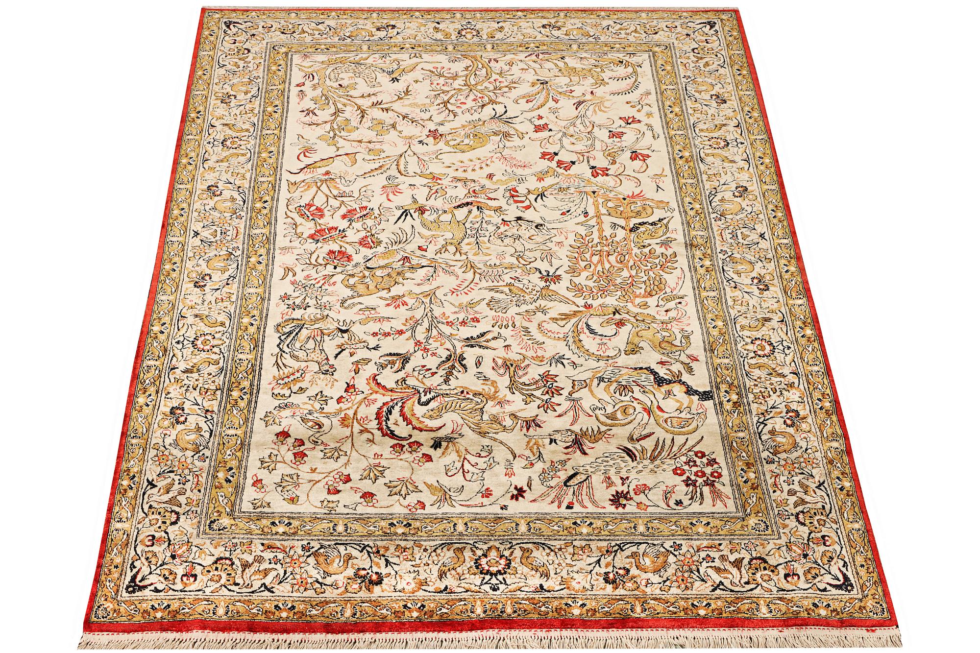 Matta, Ghom, silke, ca 207 x 136 cm.