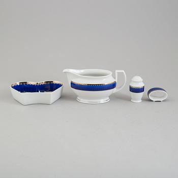 SIGVARD BERNADOTTE, SERVIS, 84+ 13 delar,porslin. "Christineholm" eller "Marianne Royal Blue", Millenium, design, 2000.