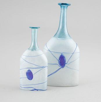 Two bottles by Bertil Vallien for Kosta Boda, Artist Collection, signed and numbered 48014 och 48015.