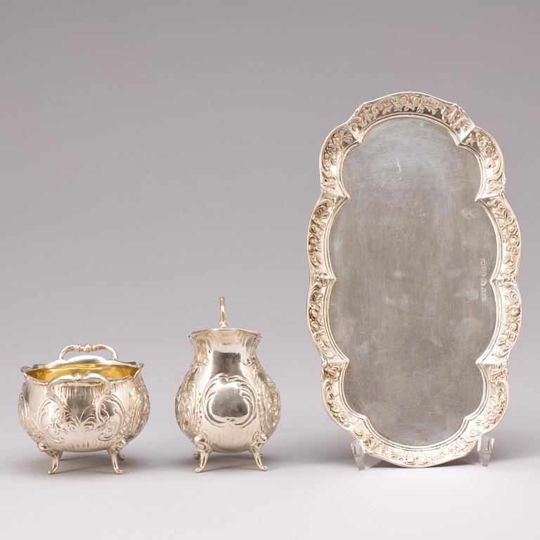 GRÄDDKANNA, SOCKERSKÅL OCH BRICKA, silver, Gewe Silvervarufabriken, Malmö 1964. Total vikt ca 450 gram.