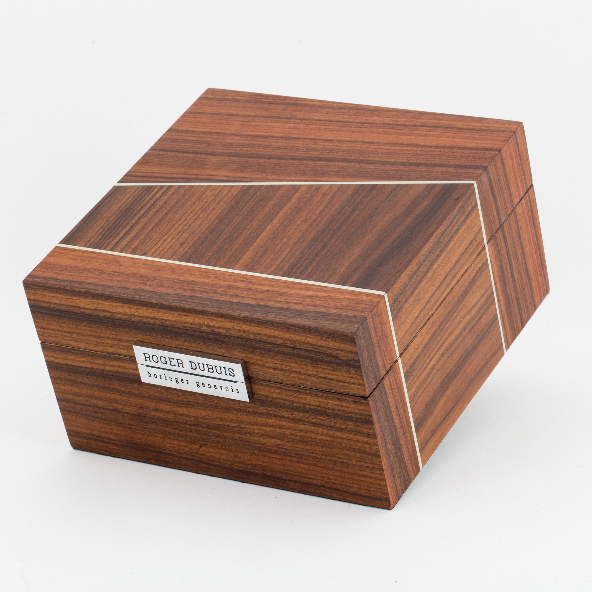 ROGER DUBUIS, Easy Diver, Chronoexcel, wristwatch, chronograph, 46 mm.