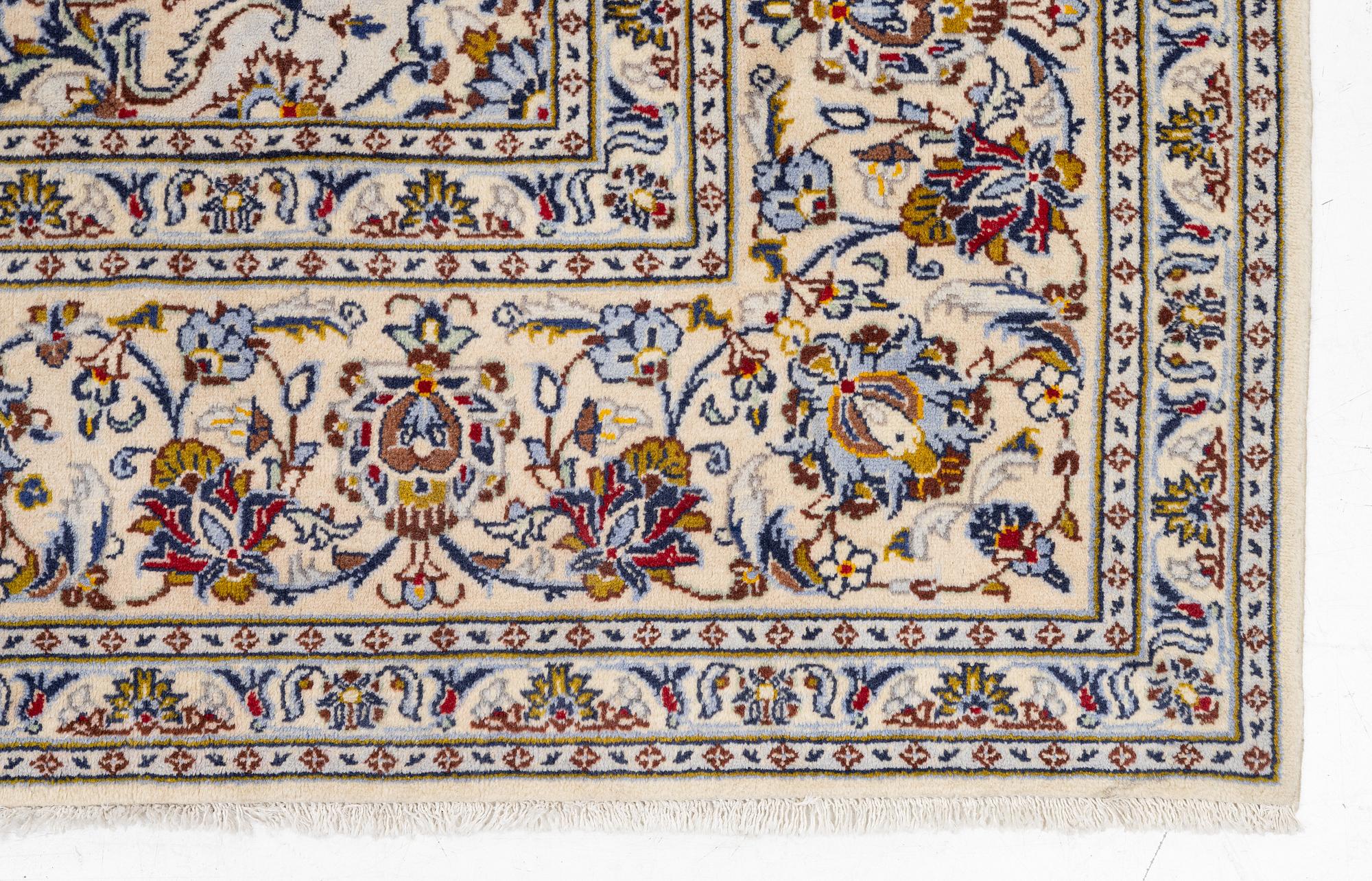 Carpet, Keshan, approx. 355 x 245 cm.