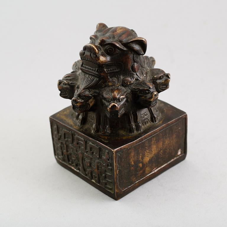 SIGILL, bronserad metall, Kina, 1900-/2000-tal.