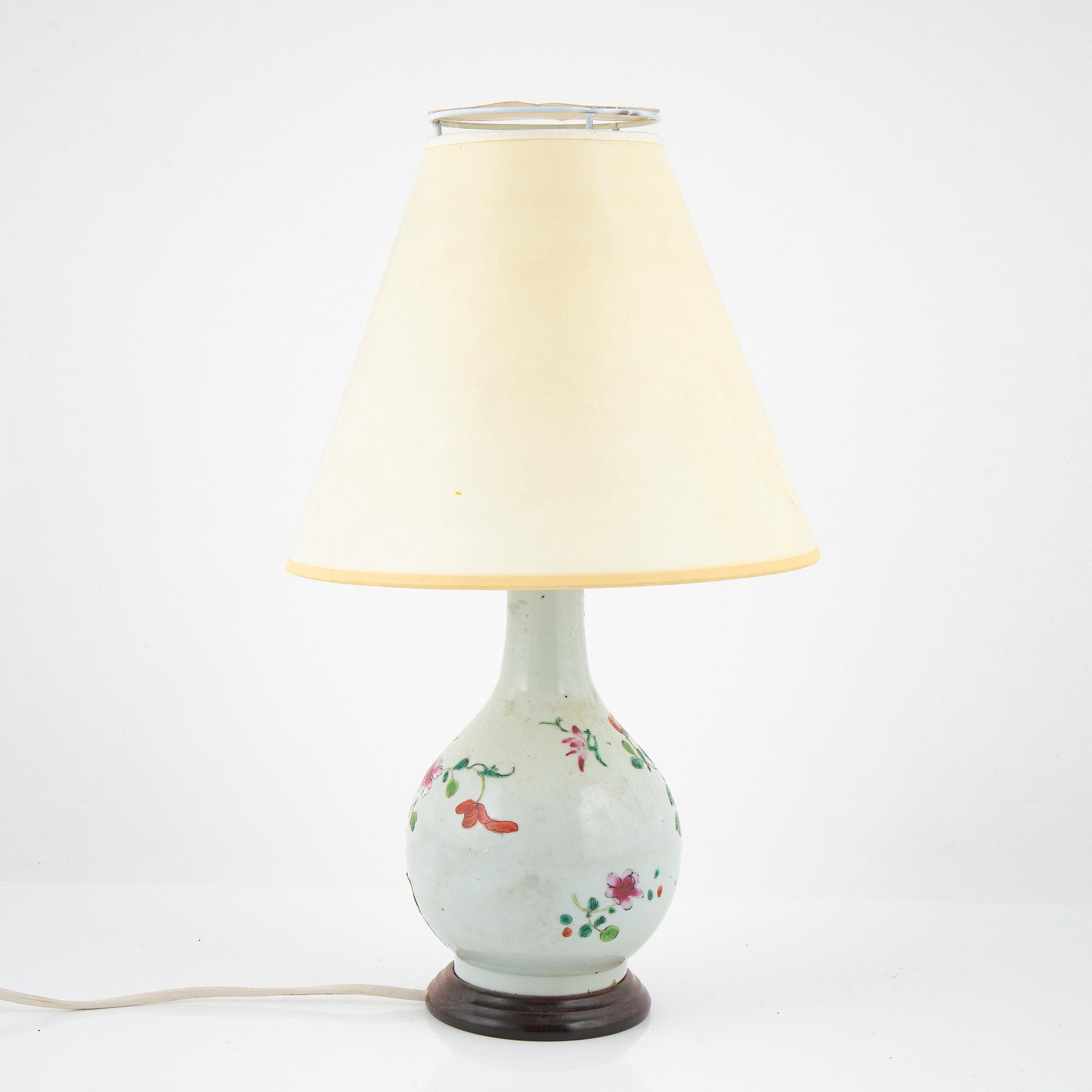A famille rose export porcelain vase, turned into a table lamp, Qing dynasty, Qianlong (1736-95).
