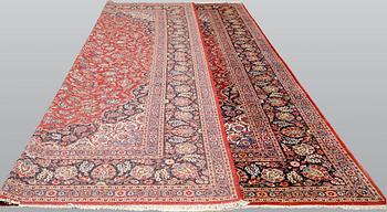 Carpet, Keshan, semi-antique, signed, 439 x 316 cm.