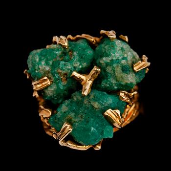 RING, 18 k guld, med smaragder. Total vikt 20 g.