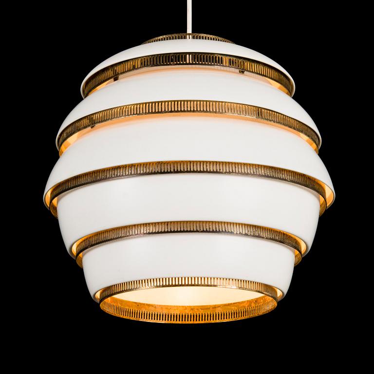 A 'Beehive A331' pendant light for Valaistustyö, Finland. Designed in 1953.