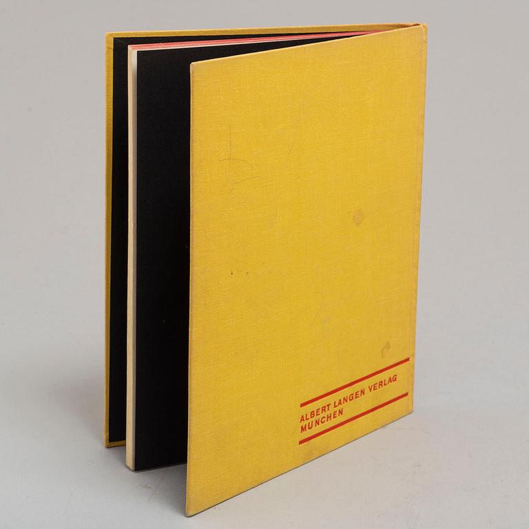 BOK, Malevitj. Med det ovanliga skyddsomslaget.