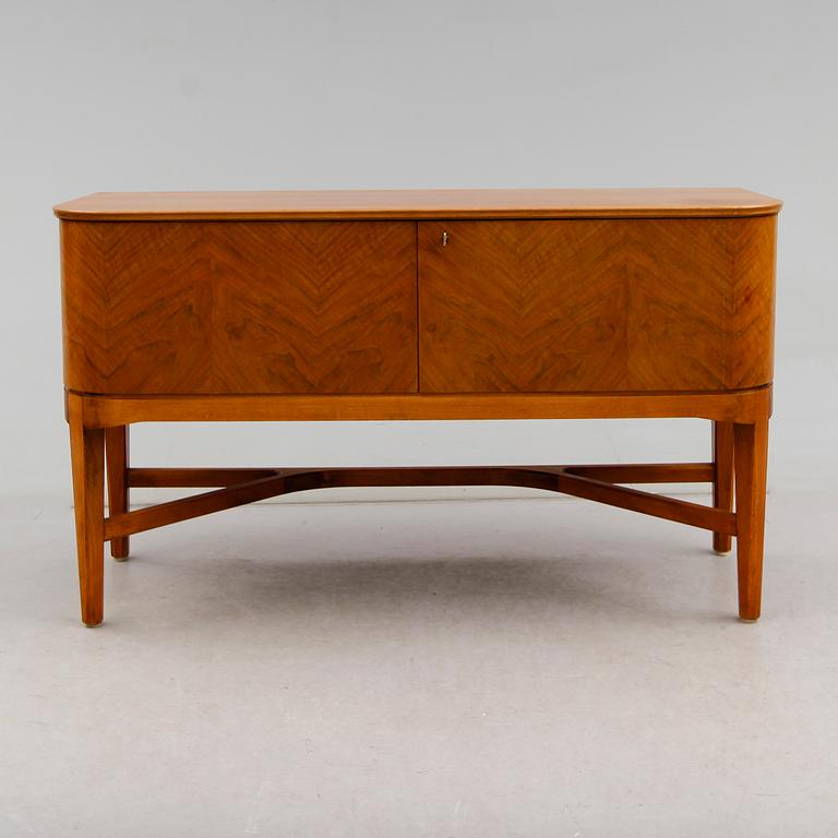SIDEBOARD, Svenska Möbelfabrikerna Bodafors, 1940-/50-tal.