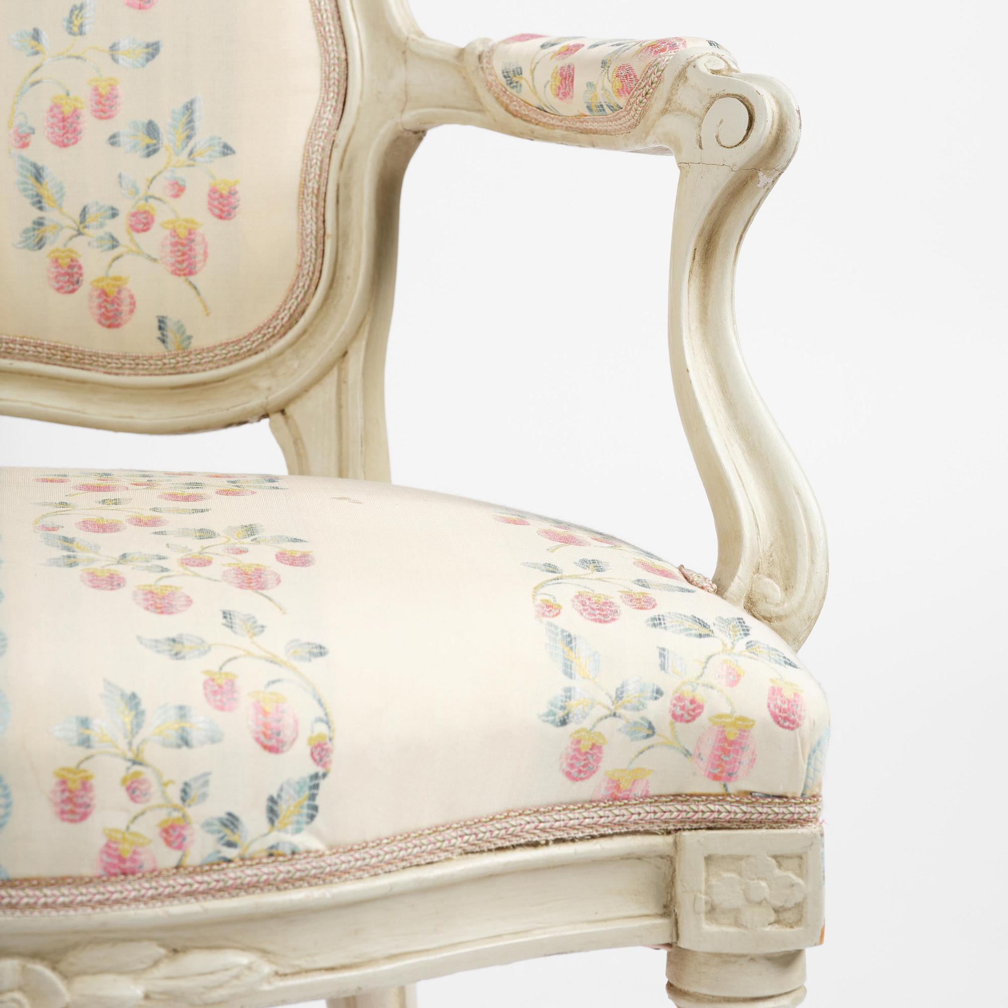 A pair of transitional armchairs, Stockholm, later part 18th century.
