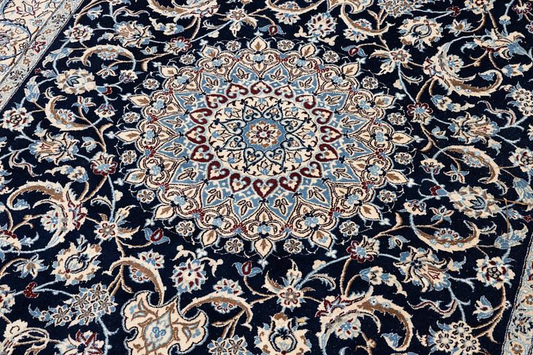 Rug, Nain, approx. 315 x 200 cm.