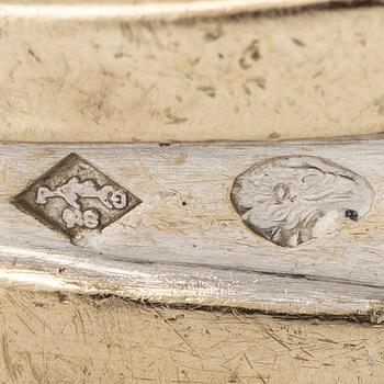 Ring, 18K vitguld med briljantslipade diamanter och akvamariner, Ritz London.