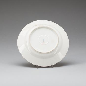 VAPENTALLRIK, porslin, KPM, Berlin, 1900-tal.