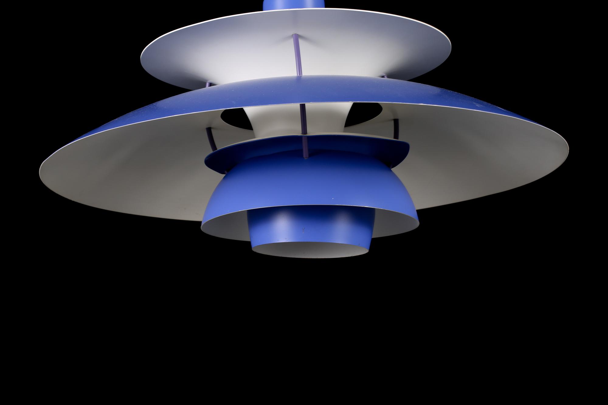 TAKLAMPA, "PH-lampa" design Paul Henningsen för Louis Poulsen, 1900-talets andra hälft, höjd ca 27 cm.