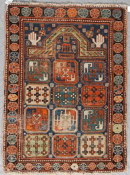 MATTA, antik/semiantik, Kaukas, ca 132x99 cm.