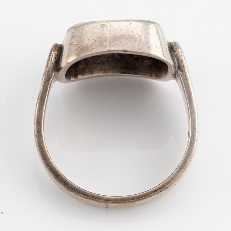 Engelbert/Stigbert, a necklace and a ring, silver.