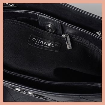 VÄSKA, Chanel.