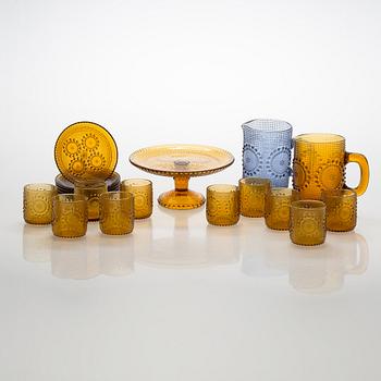 Nanny Still, A 19-piece set of 'Grapponia' glass tableware for Riihimäen Lasi, Finland. Design year 1968.