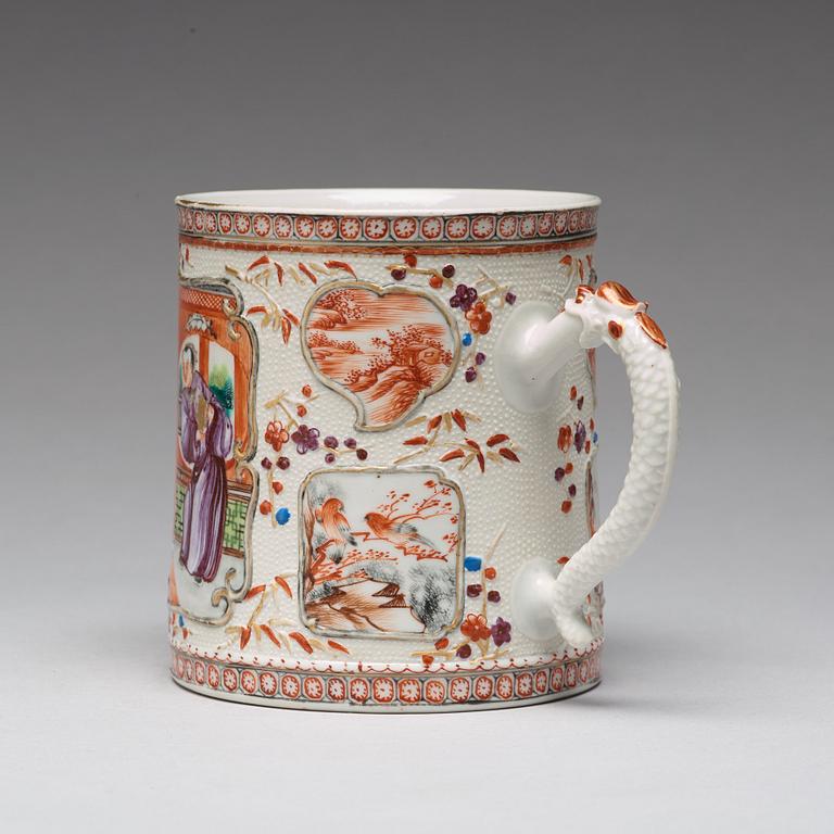 A large famille rose tankard, Qing dynasty, Qianlong (1736-95).