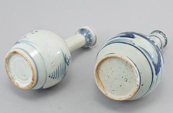 VASER, 2 st, porslin, Kina, 1800-tal.