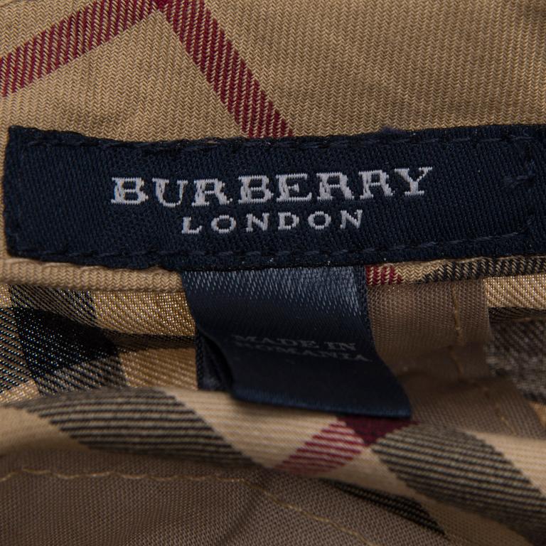 SKOR och HATT, Burberry.