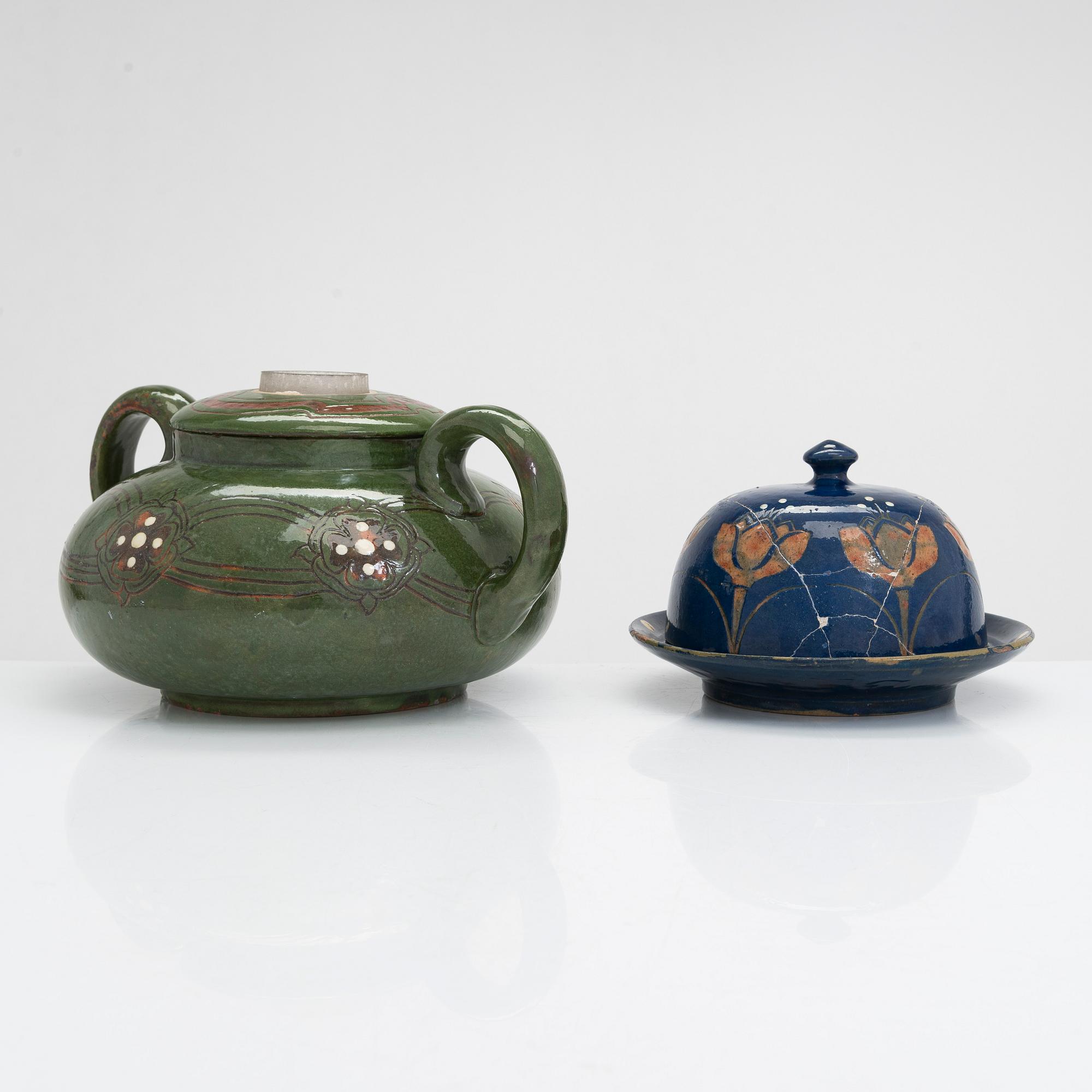 Alfred William Finch, skål/oljelampsfot och ostkupa, Iris Finland, omkring 1900.