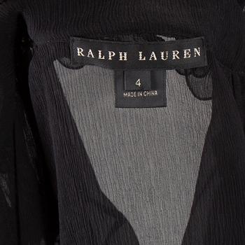 A skirt, topp and a blause by Ralph Lauren.