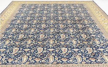A Qum carpet, ca 494 x 340 cm.