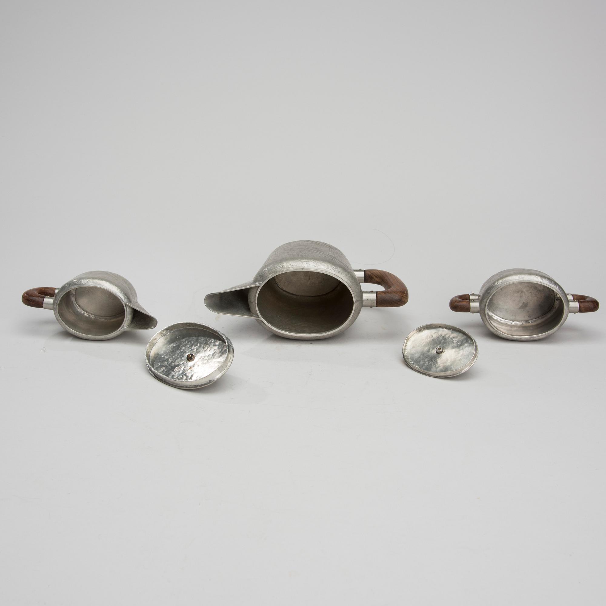 KAFFESERVIS, 3 delar, tenn, V. Lindman, Helsingfors, 1900-talets mitt.