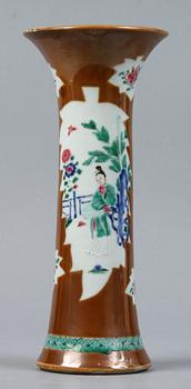 VAS, porslin, Kina, 1700-tal.