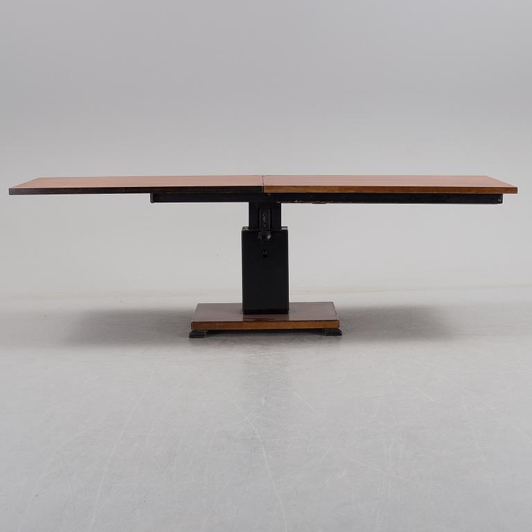A 1930s coffee table by "Idealbordet" from Umeå.
