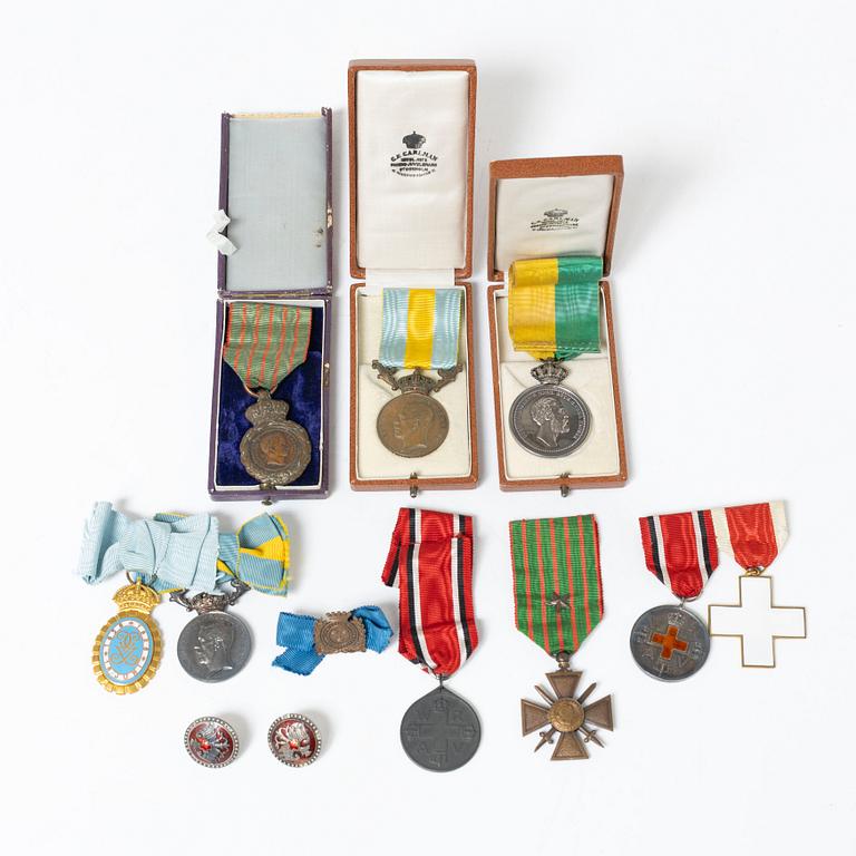 Medals and badges, 12 pcs, Sweden, Germany, and France.