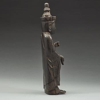 A standing fiugre of a deity, Qing dynasty, 19th Century or older.