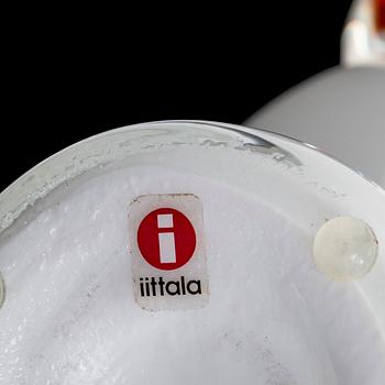 Oiva Toikka, glasfågel, signerad O. Toikka Nuutajärvi.