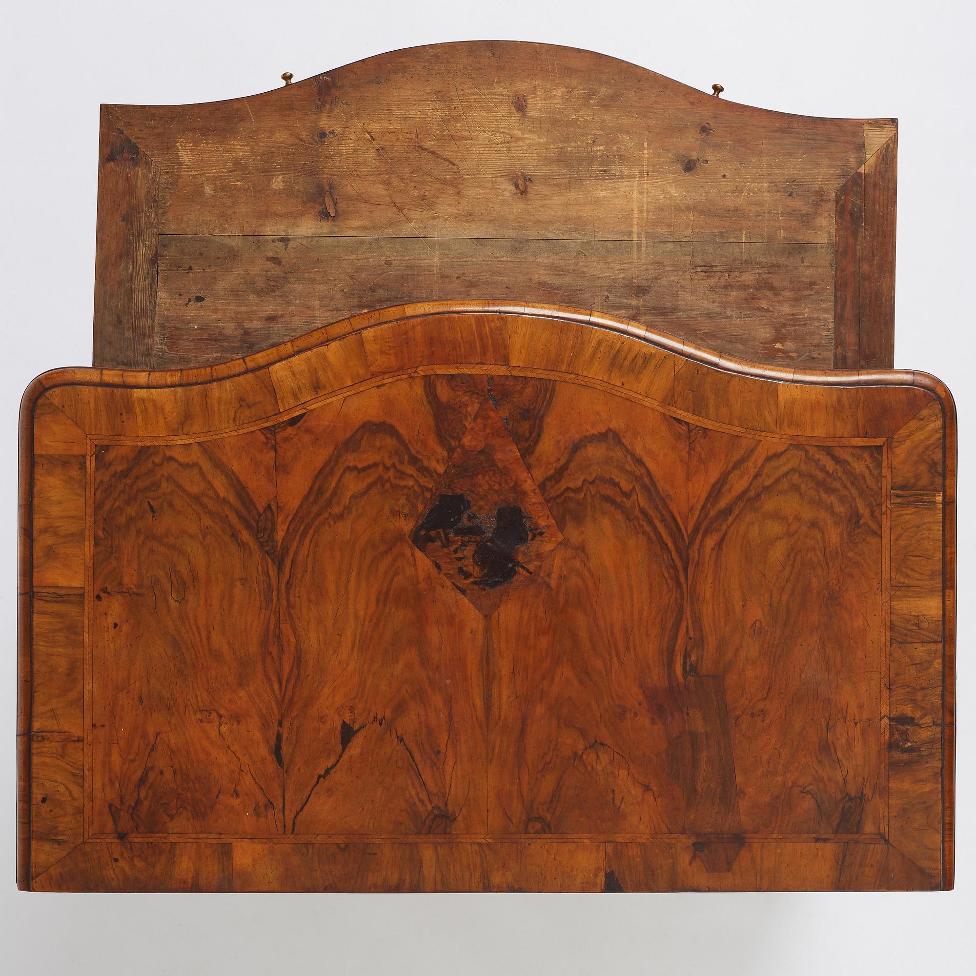 A Swedish late Baroque commode, mid 18th century.