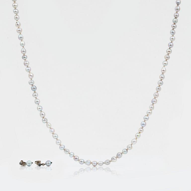 COLLIER samt ÖRHÄNGEN, 1+1, pärlor samt silver, svenska importstämplar, 1900-tal.
