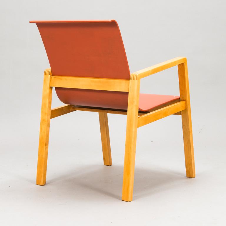 Alvar Aalto, a 1960/1970's '403' open armchair for Artek.