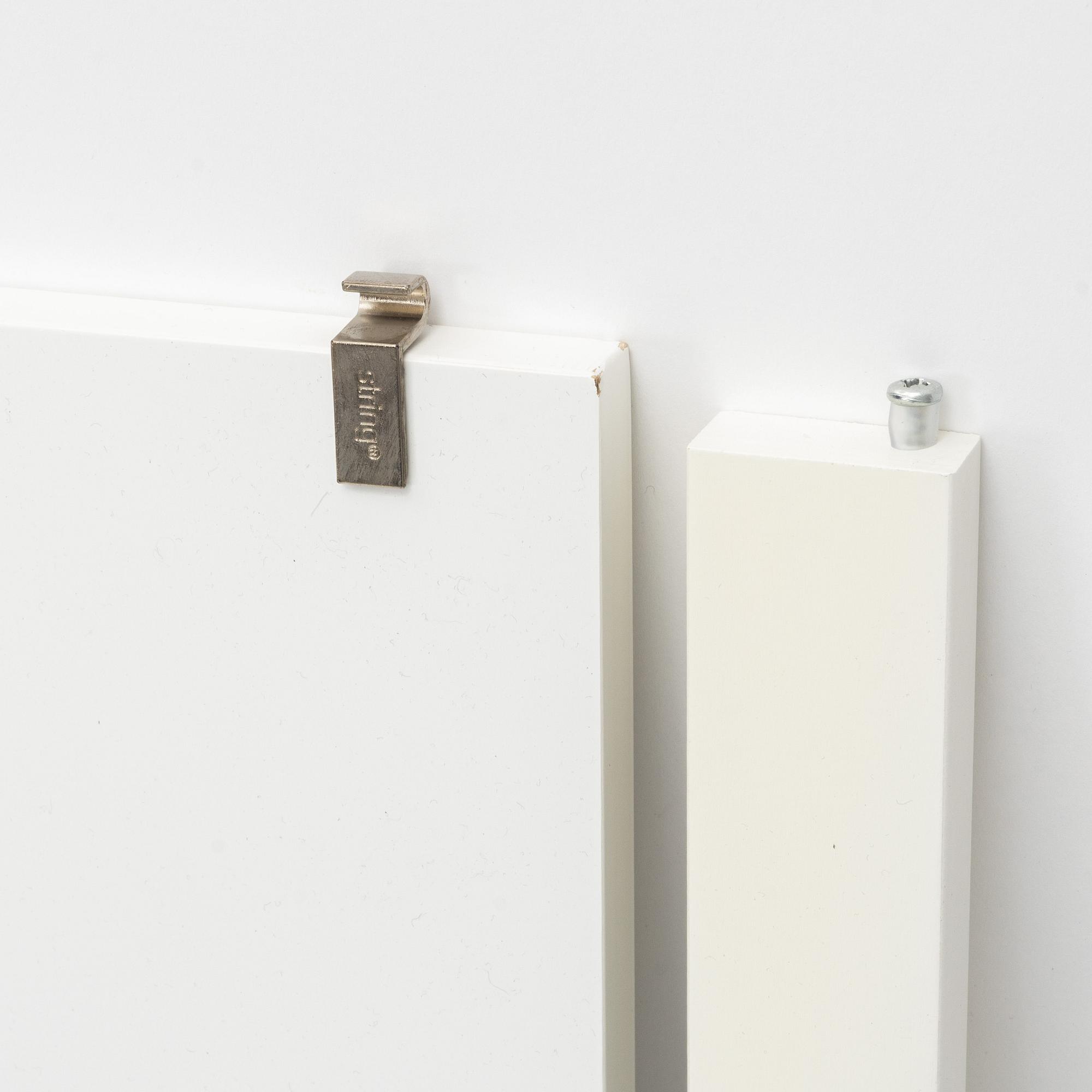 Nils Strinning, hyllsystem "BFB hyllan", String Design AB, 2000-tal.