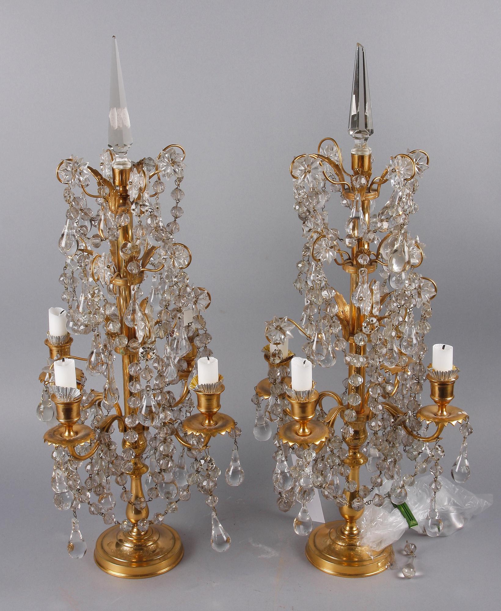 BORDSLYSTRAR, ett par, mässing, glas, rokokostil, 1900-tal.