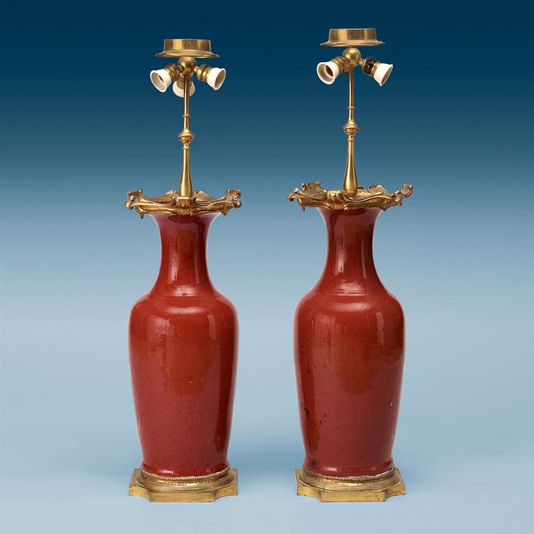 Two large vases mounted as lamps, late Qing dynasty, circa 1900.