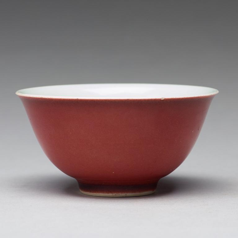 A 'sang de boef' glazed bowl, Qing dynasty (1644-1912), with Qianlong mark.