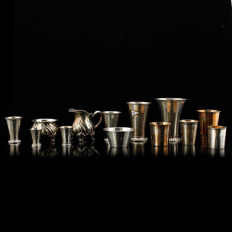 PARTI SILVER, 13 delar. Bl a GAB Stockholm 1895. Tot ca 620 g.