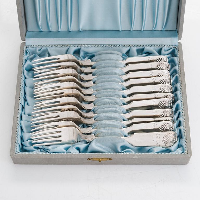 Fredrik Tiander, a 19-piece set of silver cutlery, Lovisa Finland 1838, engraved EG af F for Edvard Gustaf af Forselles.