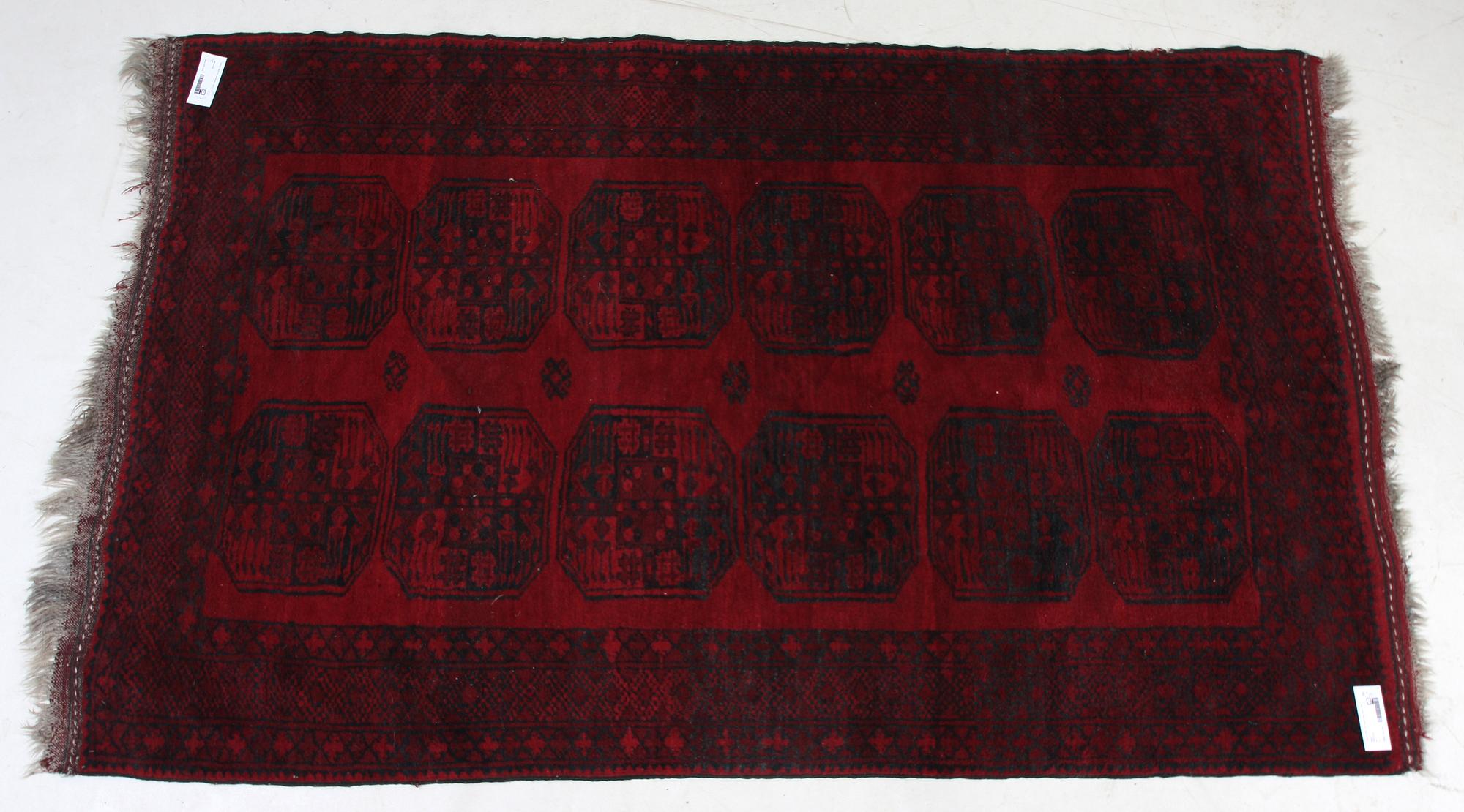 MATTA, orientalisk, 220 x 136.