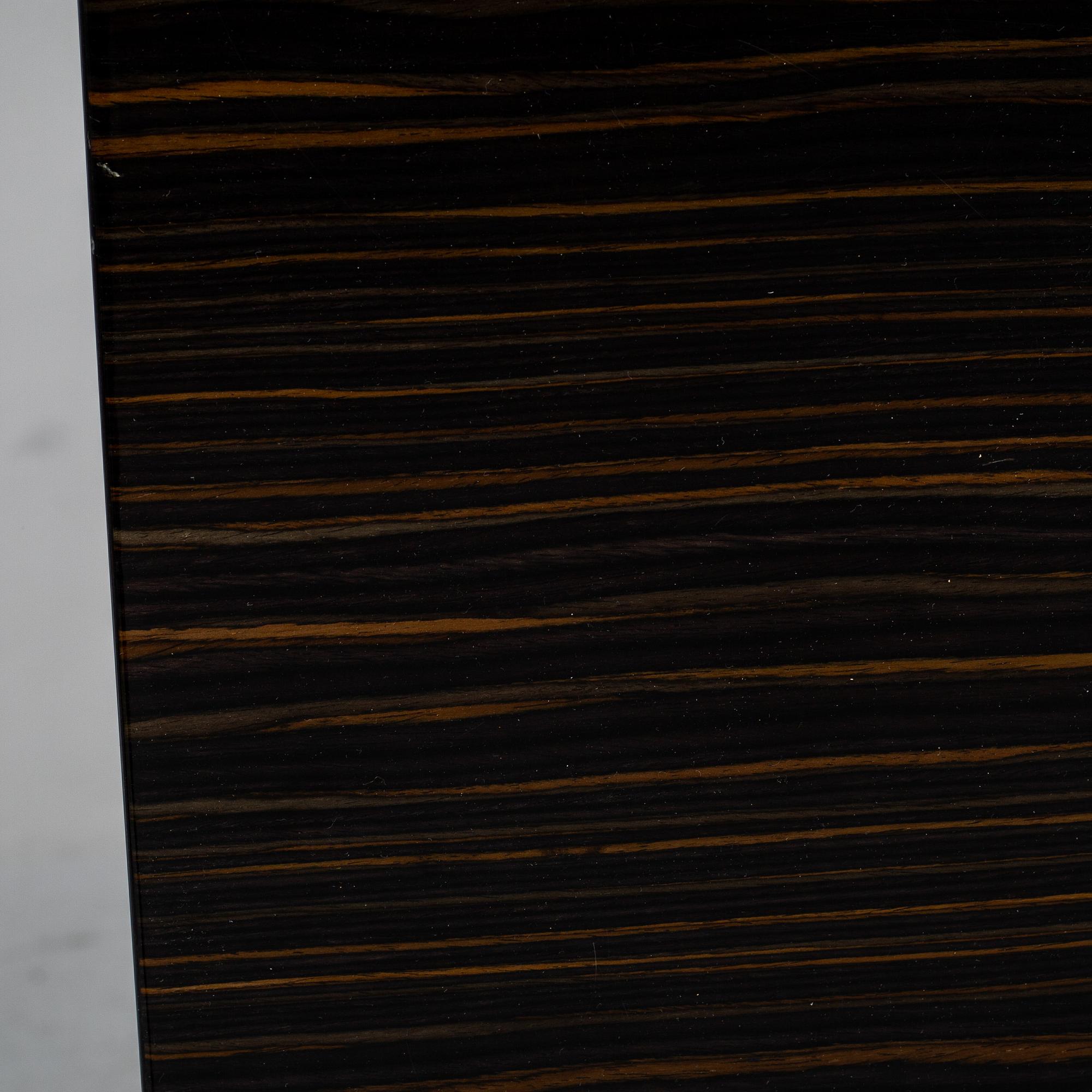 RODOLFO DORDONI, a 'Calder' coffee table from Minotti, Italy.