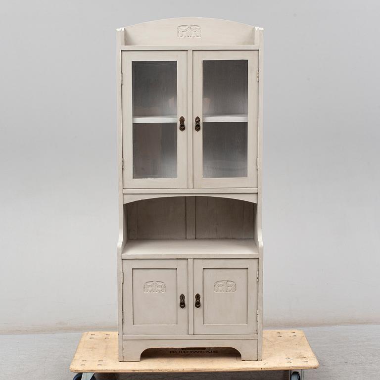 An early 20th Century display cabinet.