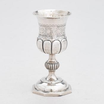 A footed silver beaker, presumably from Poland or Lithuania, around year 1800.